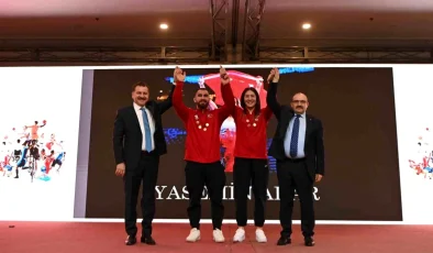 Balıkesir Büyükşehir Belediye Başkanı Yücel Yılmaz, amatör spor kulüplerine destek verdi