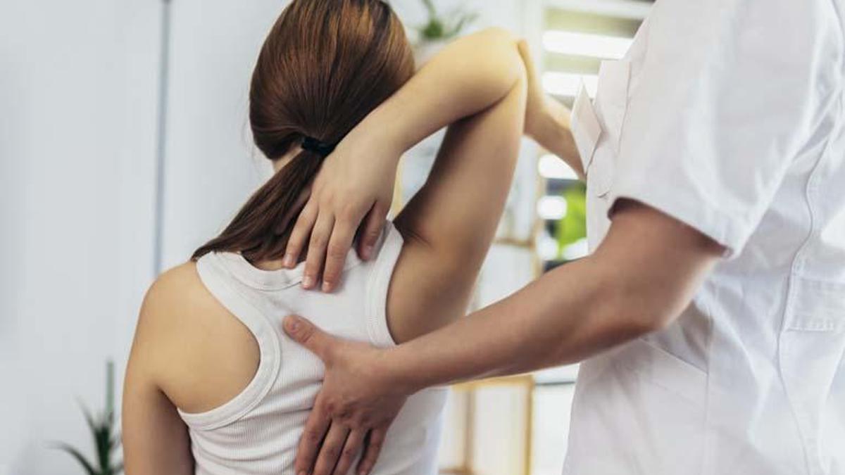 Omurga sağlığına teknoloji tehdidi: Kas gücü zayıflıyor, kamburlaşma görülüyor